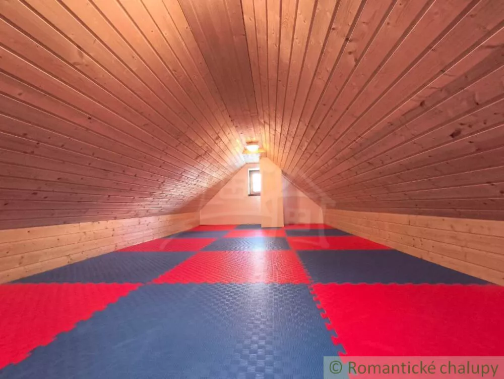 Rodinný dom na predaj 250m2, Hodruša - Hámre, 176580_28