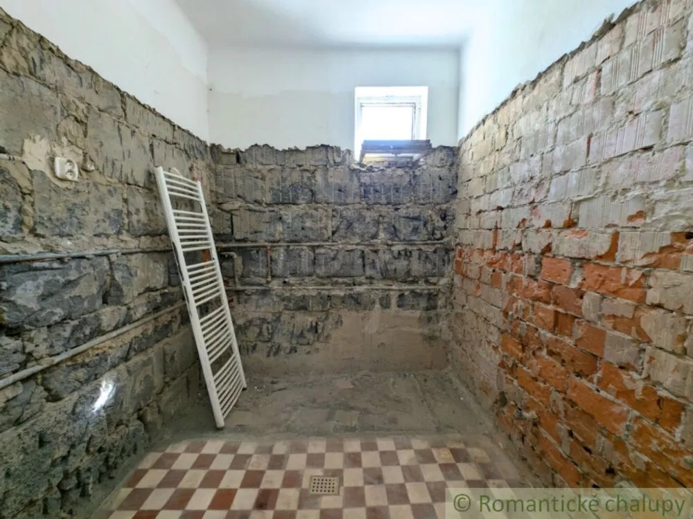 Rodinný dom na predaj 200m2, Žalobín, 162243_16
