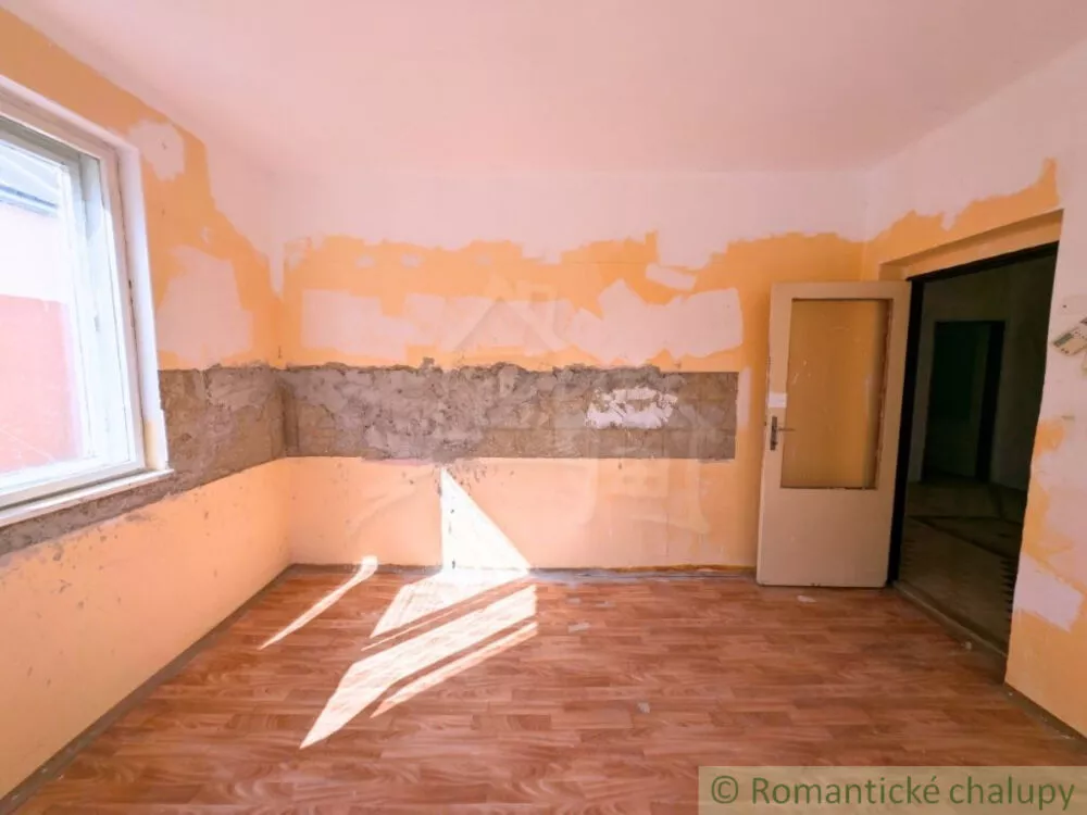 Rodinný dom na predaj 200m2, Žalobín, 162243_18