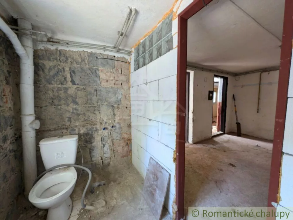 Rodinný dom na predaj 200m2, Žalobín, 162243_38