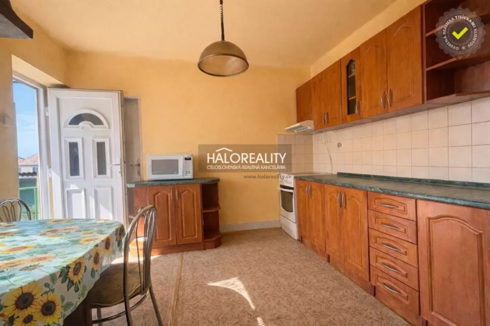 Rodinný dom na predaj 150m2, Dvory nad Žitavou, 179590_1