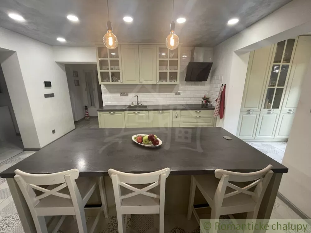 Rodinný dom na predaj 400m2, Cabaj - Čápor, 161680_7