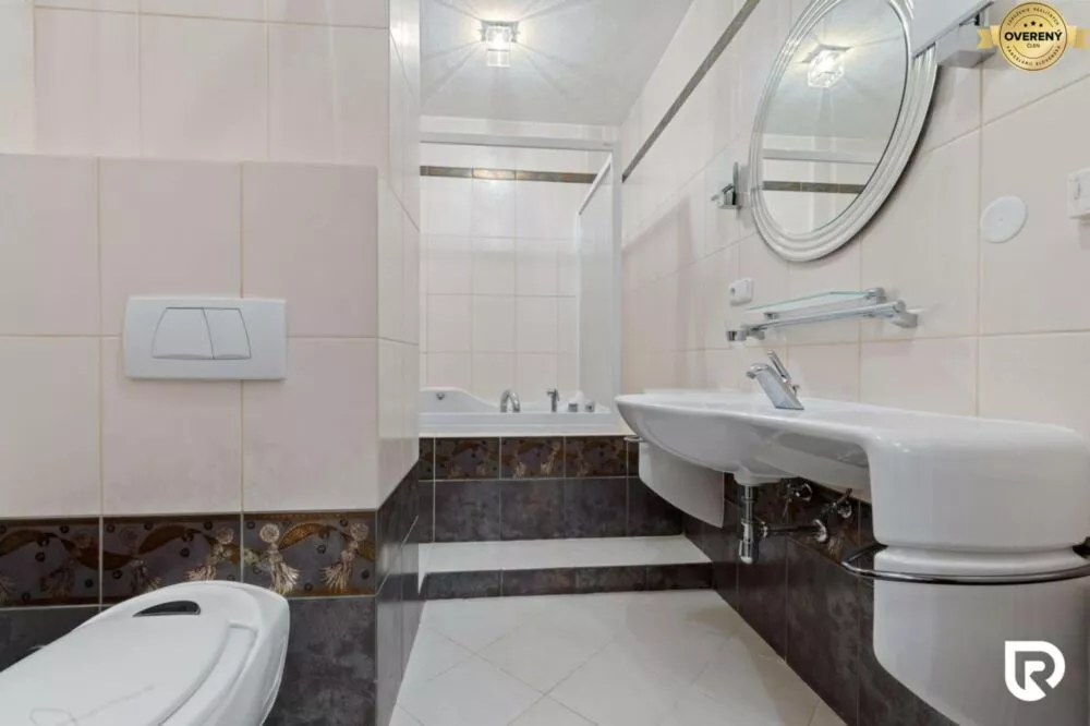 5 a viac izbový byt na predaj 175m2, Čapkova, Bratislava - Staré Mesto, 179686_8