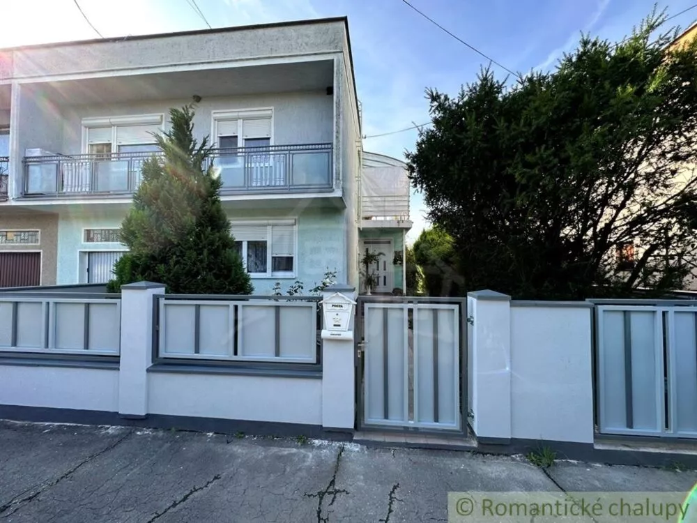 Rodinný dom na predaj 160m2, Kolárovo, 131002_1