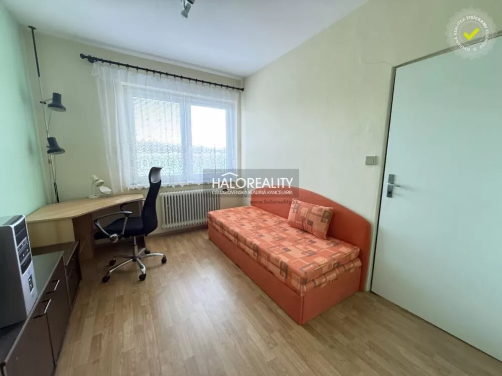 Rodinný dom na predaj 626m2, Oslany, 179758_12