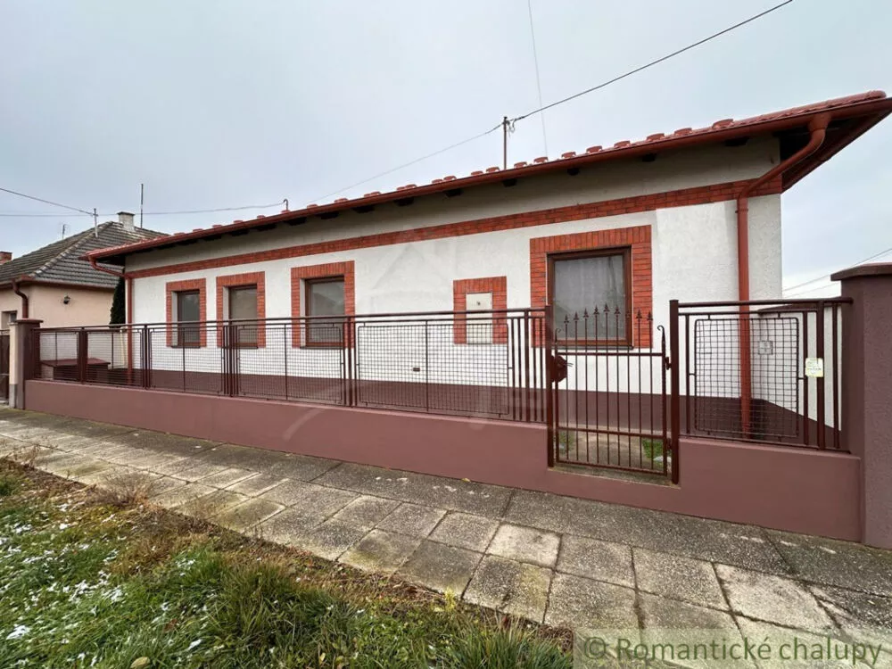 Rodinný dom na predaj 260m2, Kolárovo, 152346_0