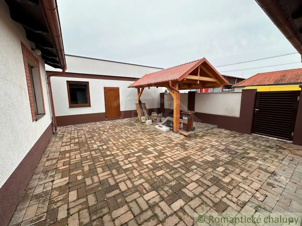 Rodinný dom na predaj 260m2, Kolárovo, 152346_6