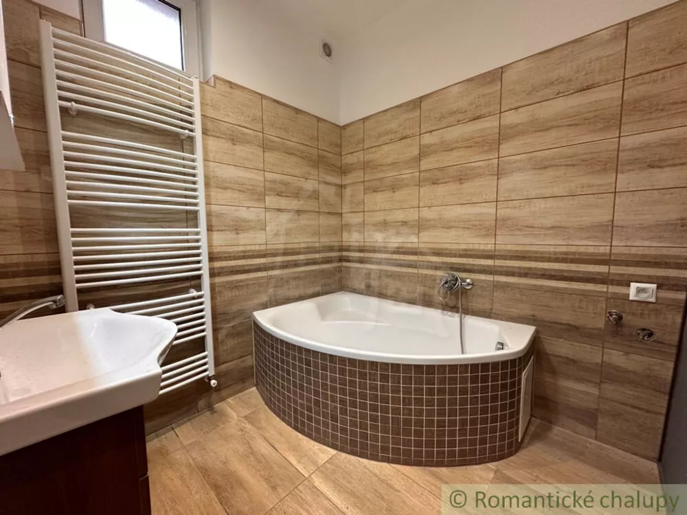 Rodinný dom na predaj 260m2, Kolárovo, 152346_15