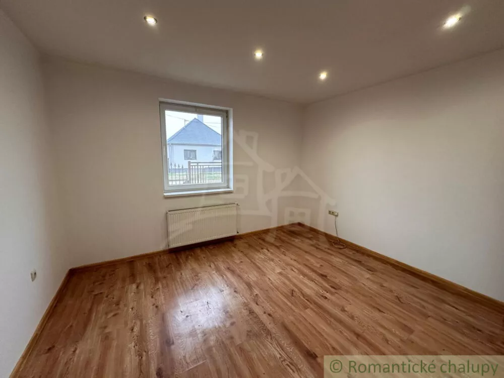 Rodinný dom na predaj 260m2, Kolárovo, 152346_18