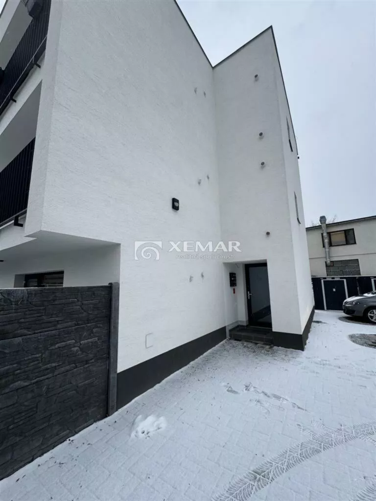 Nájomný dom na predaj 1153m2, Školská, Hriňová, 179833_15