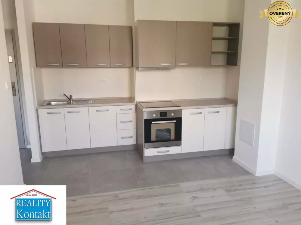 1 izbový byt na prenájom 45m2, Nové Zámky, 179882_0