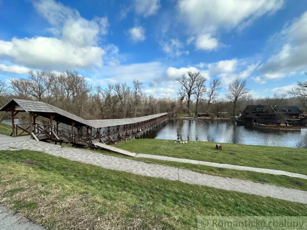 Rodinný dom na predaj 250m2, Nesvady, 179914_31
