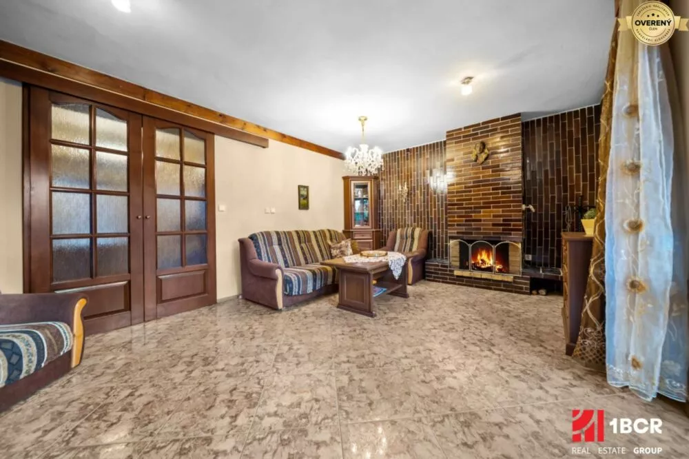 Rodinný dom na predaj 237m2, Hraničná, Bratislava - Ružinov, 179934_1