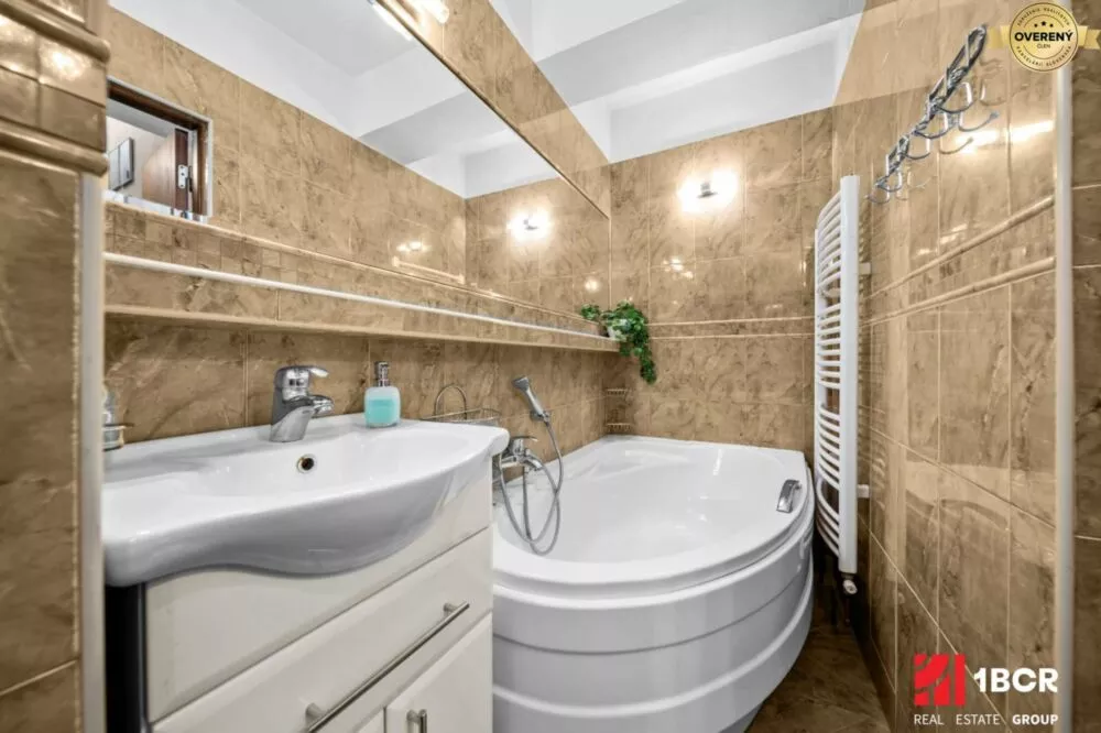 Rodinný dom na predaj 237m2, Hraničná, Bratislava - Ružinov, 179934_2