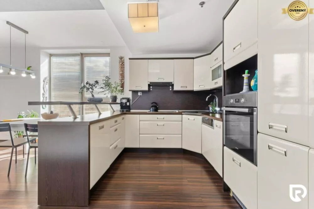 3 izbový byt na predaj 82m2, Kopčianska 10, Bratislava - Petržalka, 180029_1