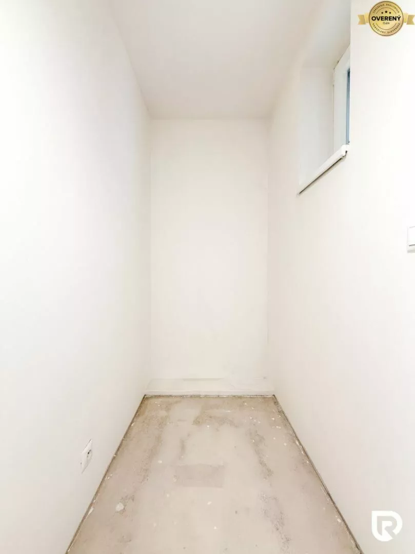 5 a viac izbový byt na predaj 155m2, Jesenského, Trenčín, 180092_5