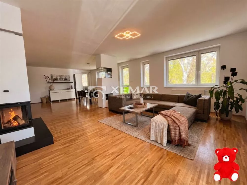 4 izbový byt na prenájom 126m2, Murgašova, Banská Bystrica, 180248_0