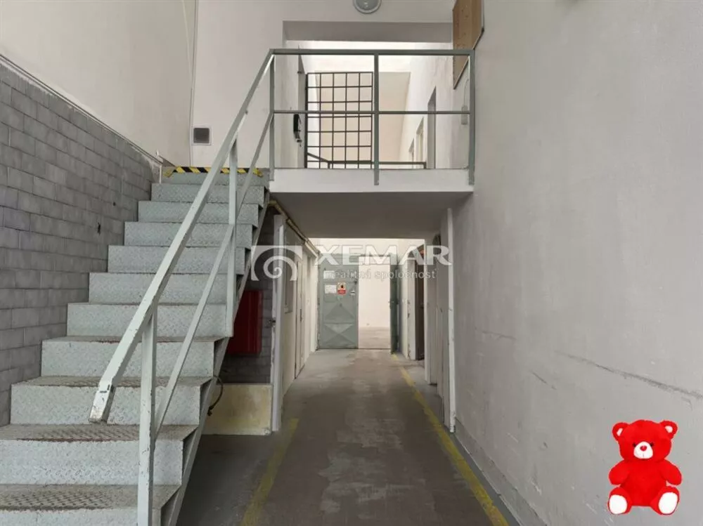 Kancelárie, admin. priestory na prenájom 90m2, Jegorovova cesta, Banská Bystrica, 180342_5