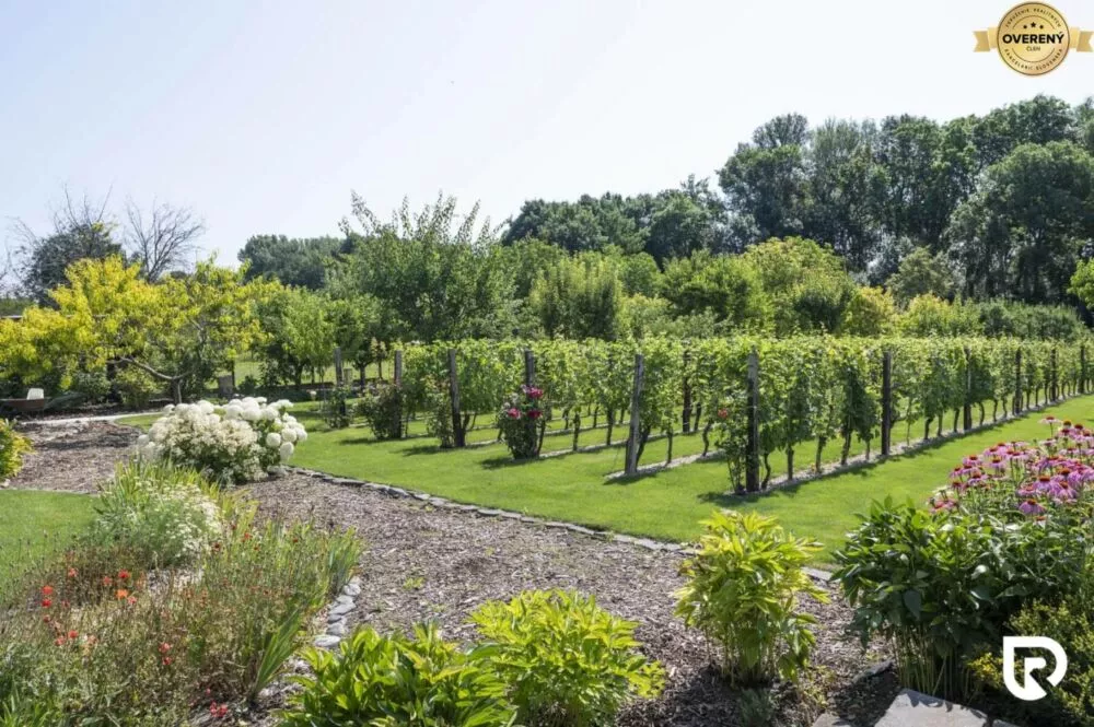 Rodinný dom na predaj 420m2, Križovany nad Dudváhom, 180377_2