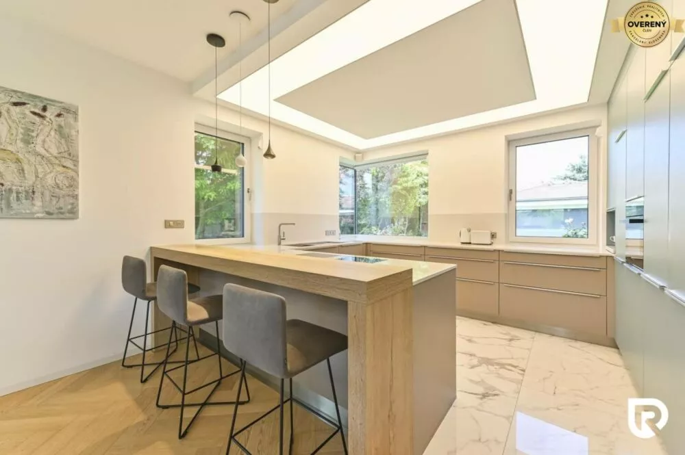 Rodinný dom na predaj 420m2, Križovany nad Dudváhom, 180377_7