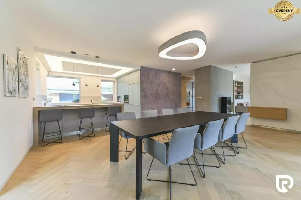 Rodinný dom na predaj 420m2, Križovany nad Dudváhom, 180377_8