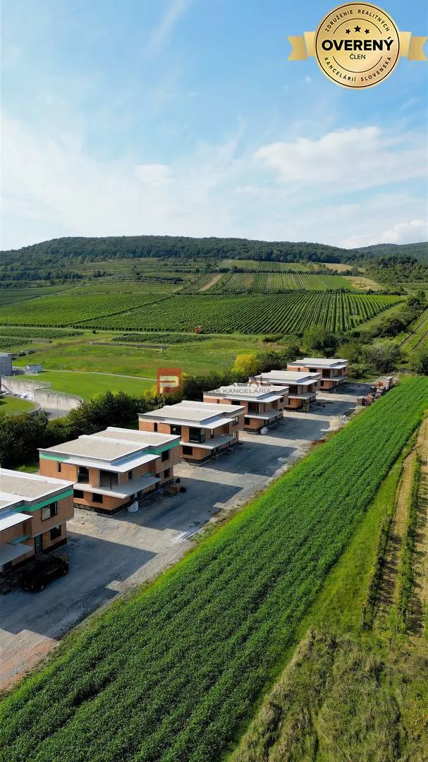 4 izbový byt na predaj 116m2, Pezinok, 181095_0