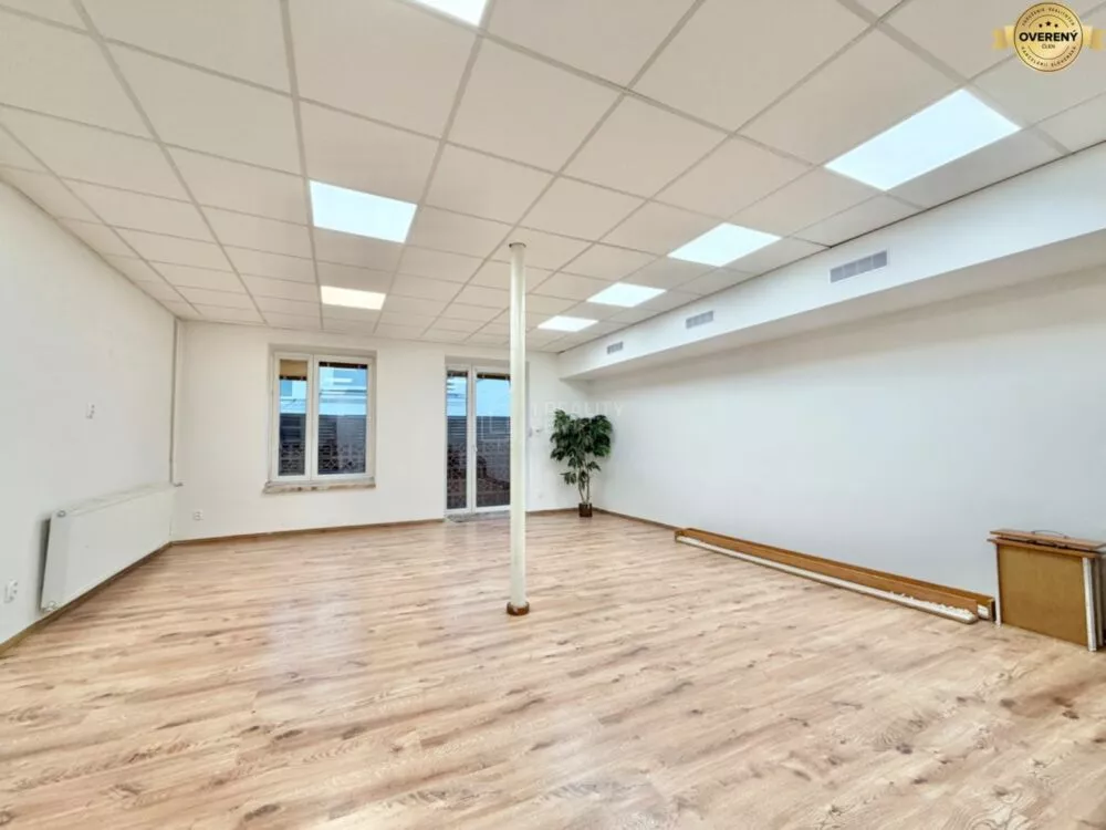 Obchodné priestory na prenájom 42m2, Bottova, Žilina, 181102_0
