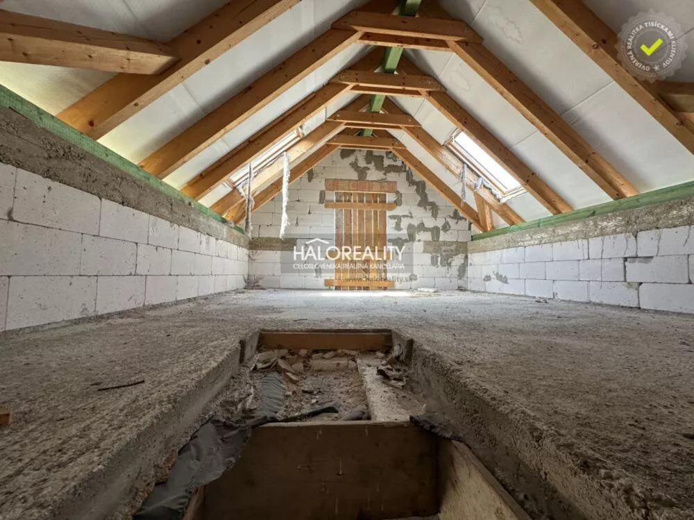 Rodinný dom na predaj 250m2, Nová Lesná, 180223_16