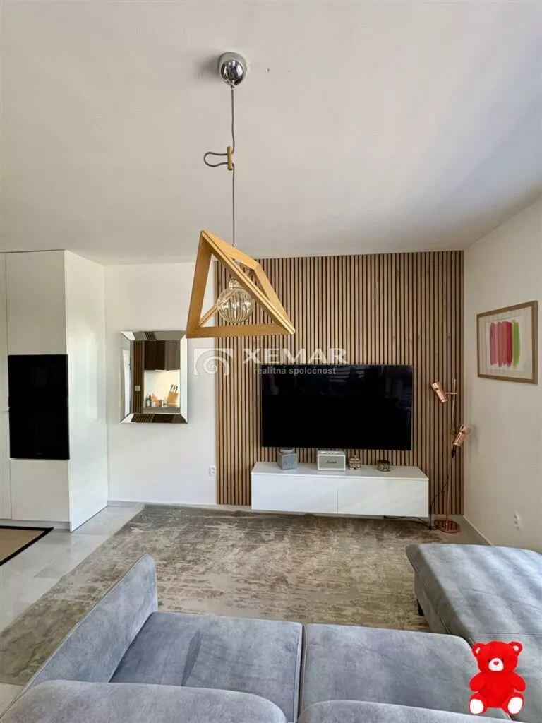 2 izbový byt na predaj 38m2, J. M. Hurbana, Banská Bystrica, 181146_0