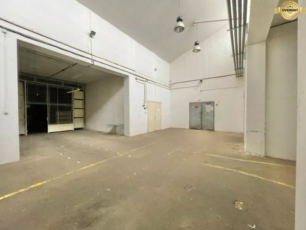 Skladové priestory na prenájom 606m2, Žilina, 181594_1