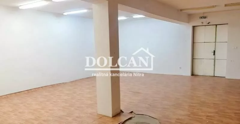 Skladový objekt na prenájom 168m2, Novozámocká, Nitra, 138064_1