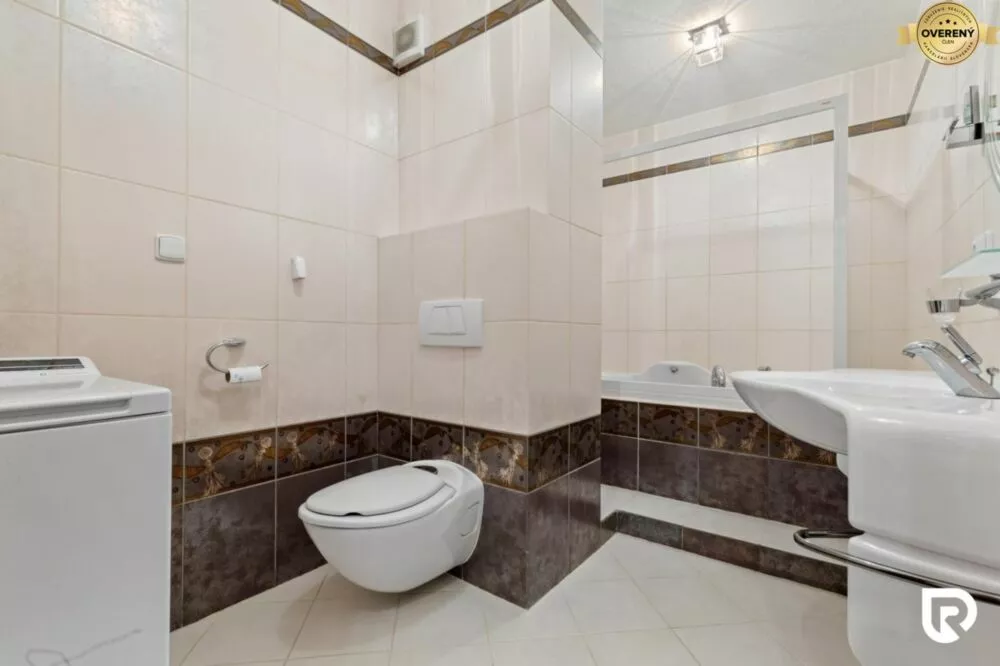 4 izbový byt na predaj 175m2, Čapkova, Bratislava - Staré Mesto, 182145_9