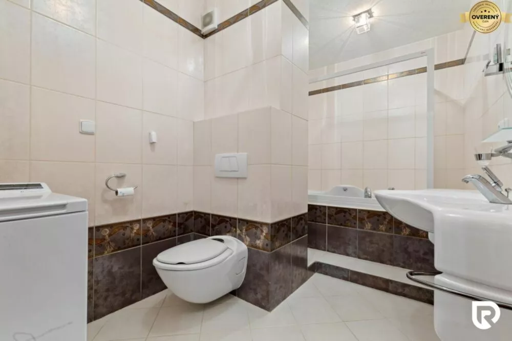 5 a viac izbový byt na predaj 175m2, Čapkova, Bratislava - Staré Mesto, 182146_9
