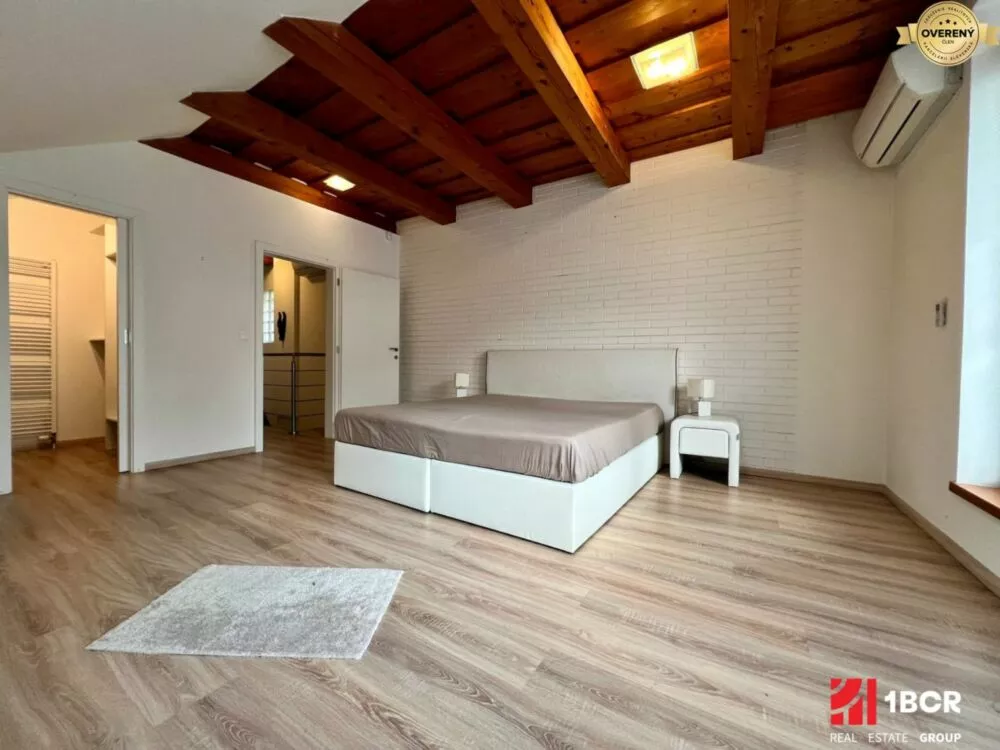 4 izbový byt na prenájom 214m2, Palackého, Bratislava - Staré Mesto, 182210_0