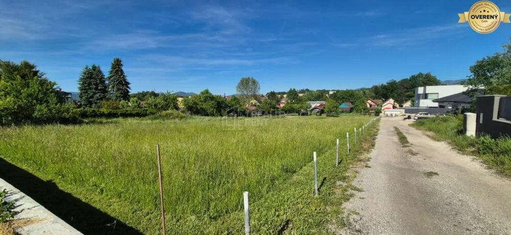 Pozemok pre rod. domy na predaj 652m2, Rosina, Rosina, 182261_0