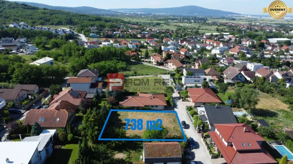 Pozemok pre rod. domy na predaj 738m2, Révová, Stupava, 182449_0