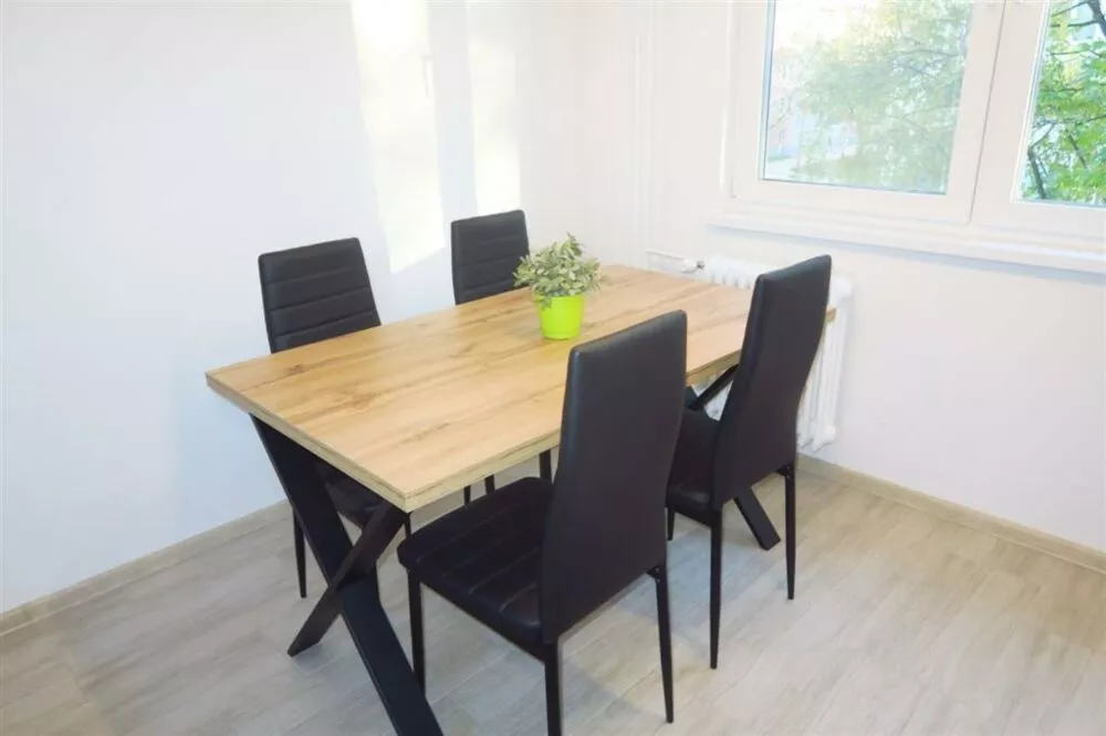 2 izbový byt na prenájom 58m2, Centrum Hviezdoslavova, Senica, 182473_1