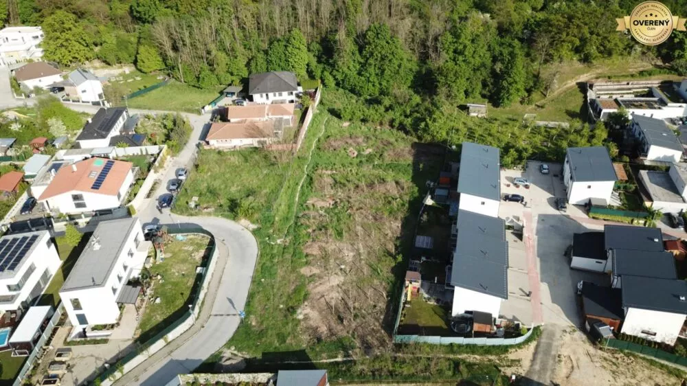 Pozemok pre rod. domy na predaj 910m2, Na vyhliadke, Stupava, 182701_0