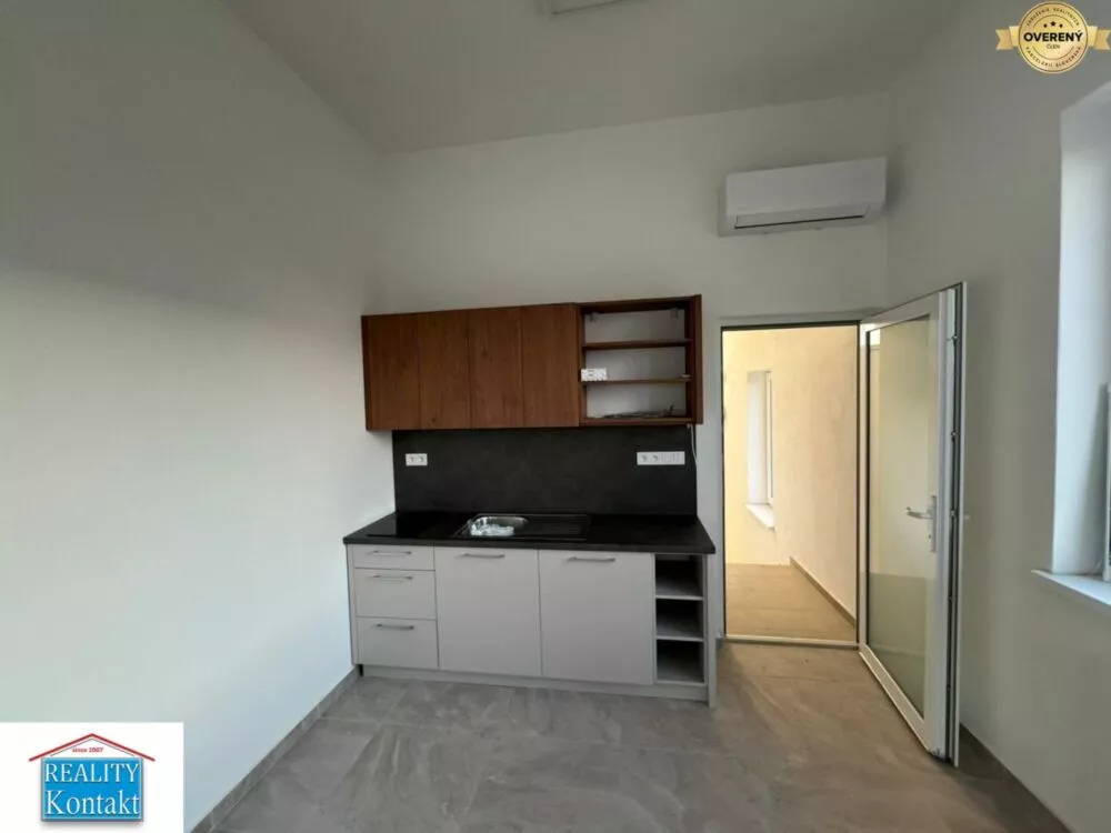 Skladové priestory na prenájom 700m2, Šurany, 182778_2