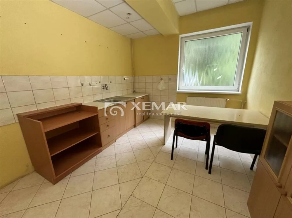 Iný komerčný objekt na predaj 1000m2, Partizánska, Žiar nad Hronom, 183043_6