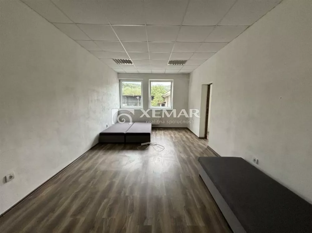 Iný komerčný objekt na predaj 1000m2, Partizánska, Žiar nad Hronom, 183043_8