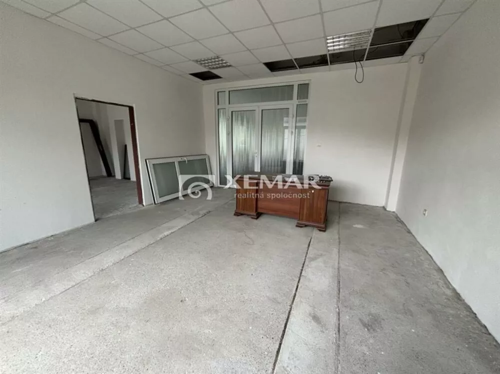 Iný komerčný objekt na predaj 1000m2, Partizánska, Žiar nad Hronom, 183043_9