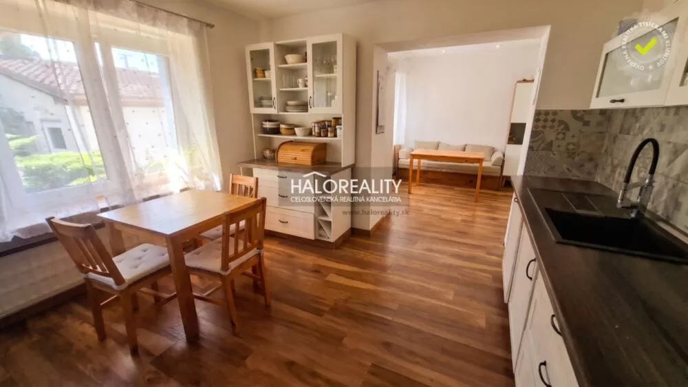 Rodinný dom na predaj 210m2, Mojmírovce, 183075_2