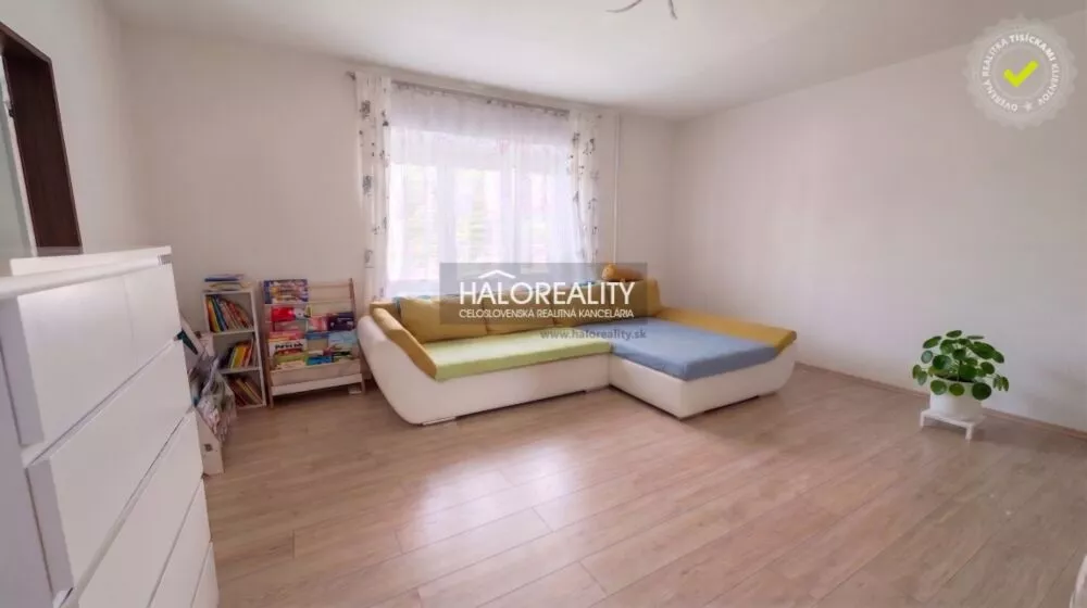 Rodinný dom na predaj 210m2, Mojmírovce, 183075_6