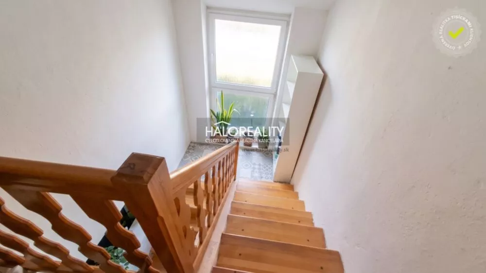 Rodinný dom na predaj 210m2, Mojmírovce, 183075_11