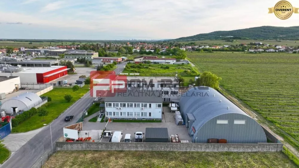 Obchodné priestory na predaj 992m2, Obchodná, Pezinok, 183345_1