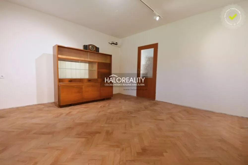 Rodinný dom na prenájom 1233m2, Nová Baňa, 183385_6