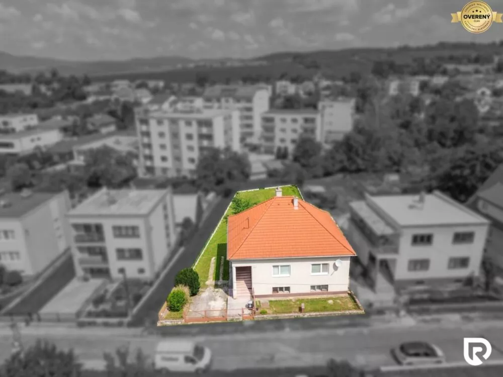 Rodinný dom na predaj 300m2, Rybníky, Soblahov, 183486_1