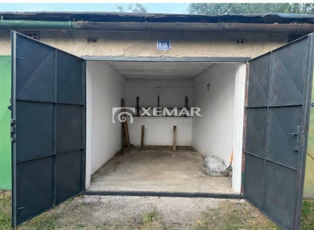 Garáž na predaj 20m2, Trieda SNP, Banská Bystrica, 183576_0