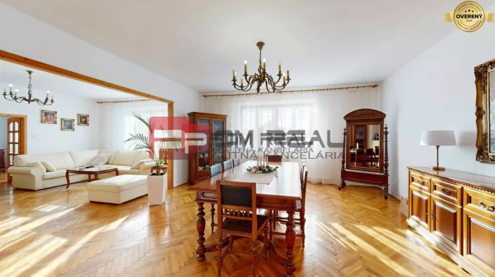 Rodinný dom na predaj 580m2, Trnava, 182590_0